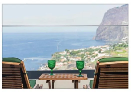 בית נופש The View Madeira פונשל